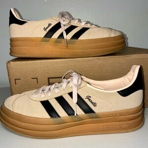 Adidas Gazelle Bold Platform Shoes in Quartz/Core Ladies 9.5/Men’s 8